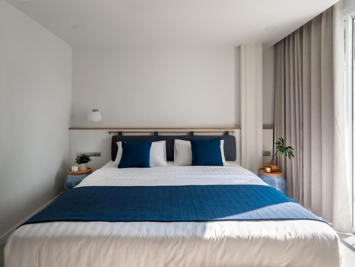 Blu 395 Apartment Bangkok Bagian luar foto