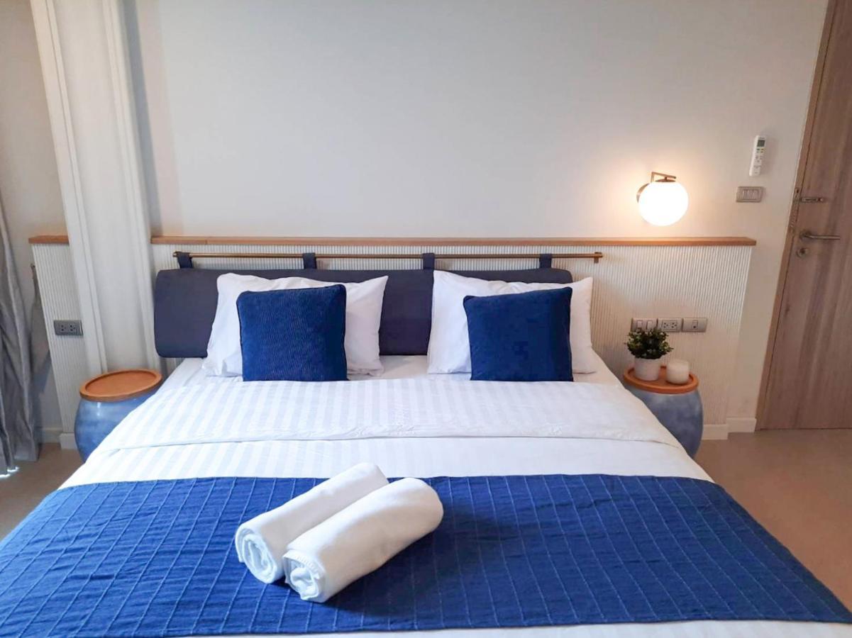 Blu 395 Apartment Bangkok Bagian luar foto