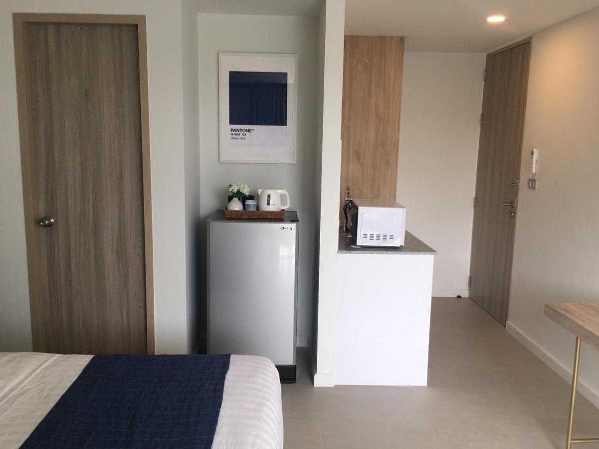 Blu 395 Apartment Bangkok Bagian luar foto